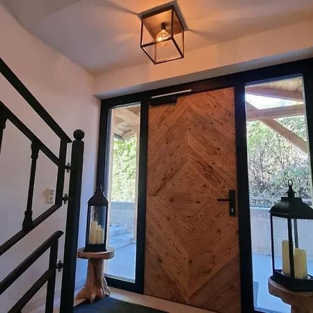 Rocks * 斯拉德明